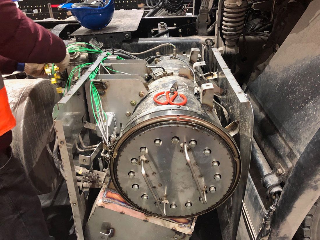 Diesel-engine testing at Shanghai Diesel Engine Co. (SDEC).