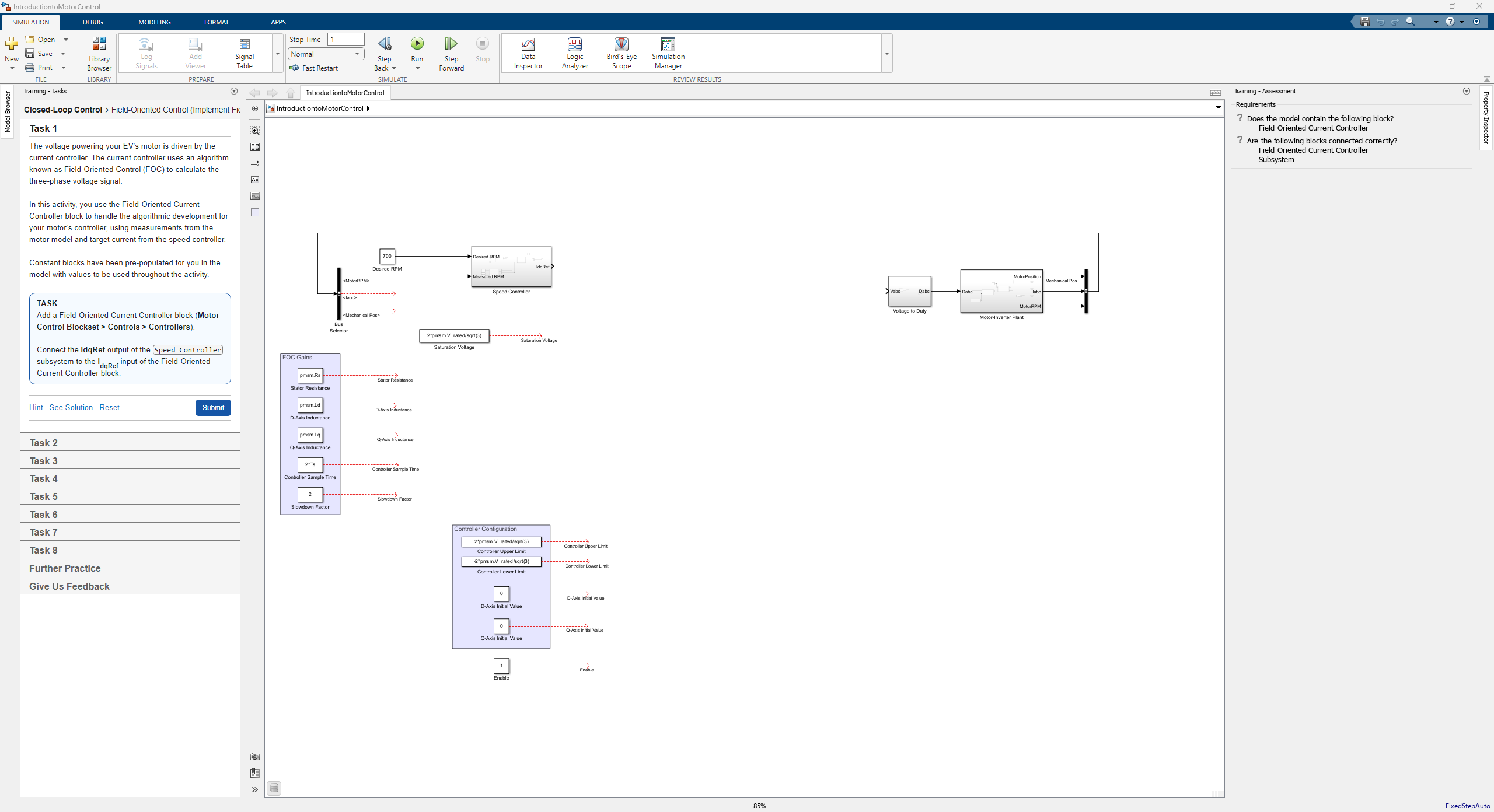 Course name describes the task, displays an interactive model, and assesses whether the model matches the requirements set by the training.